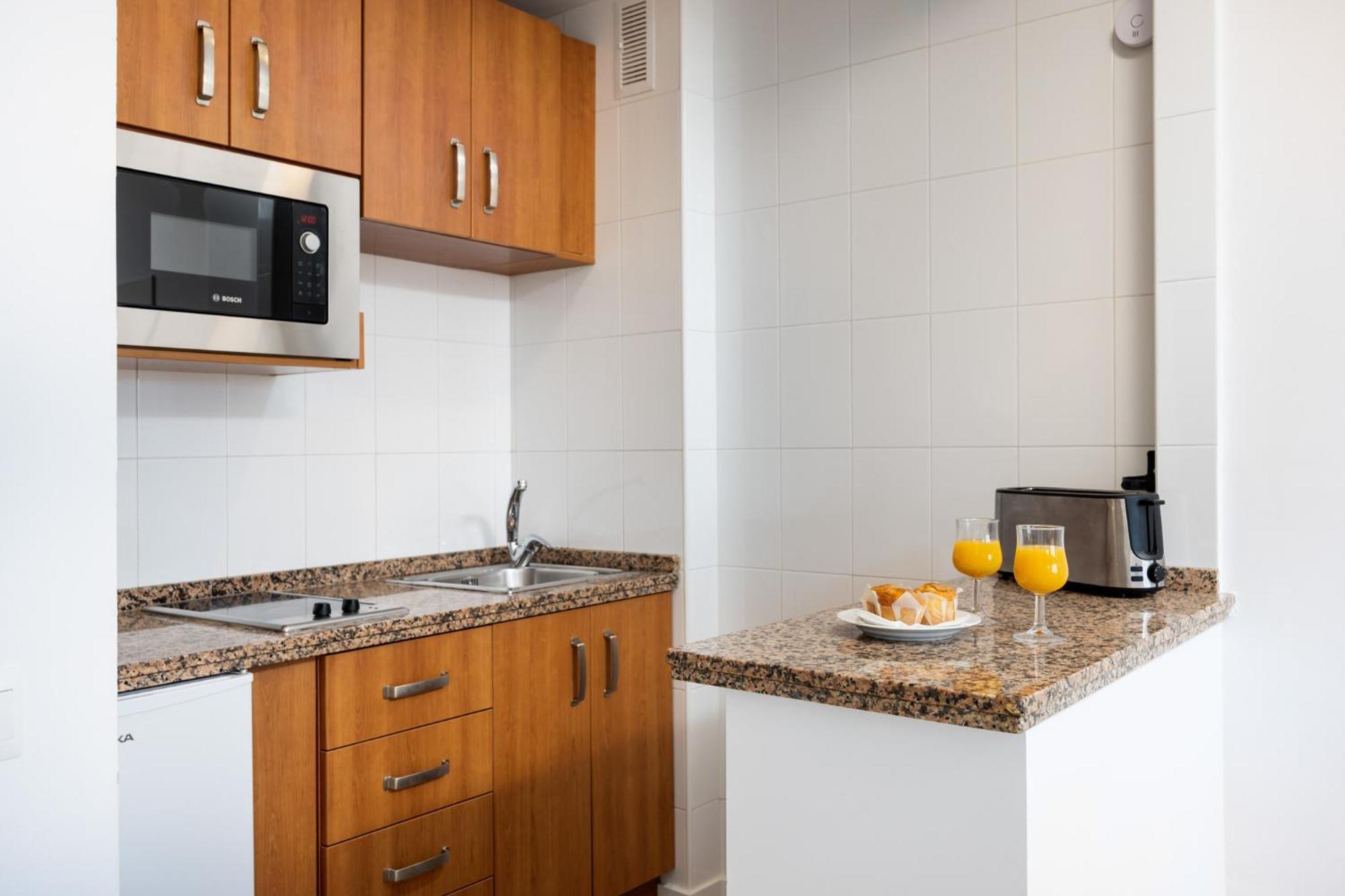 Benalbeach Premium Apartments By Alfresco Stays بينالماذينا المظهر الخارجي الصورة